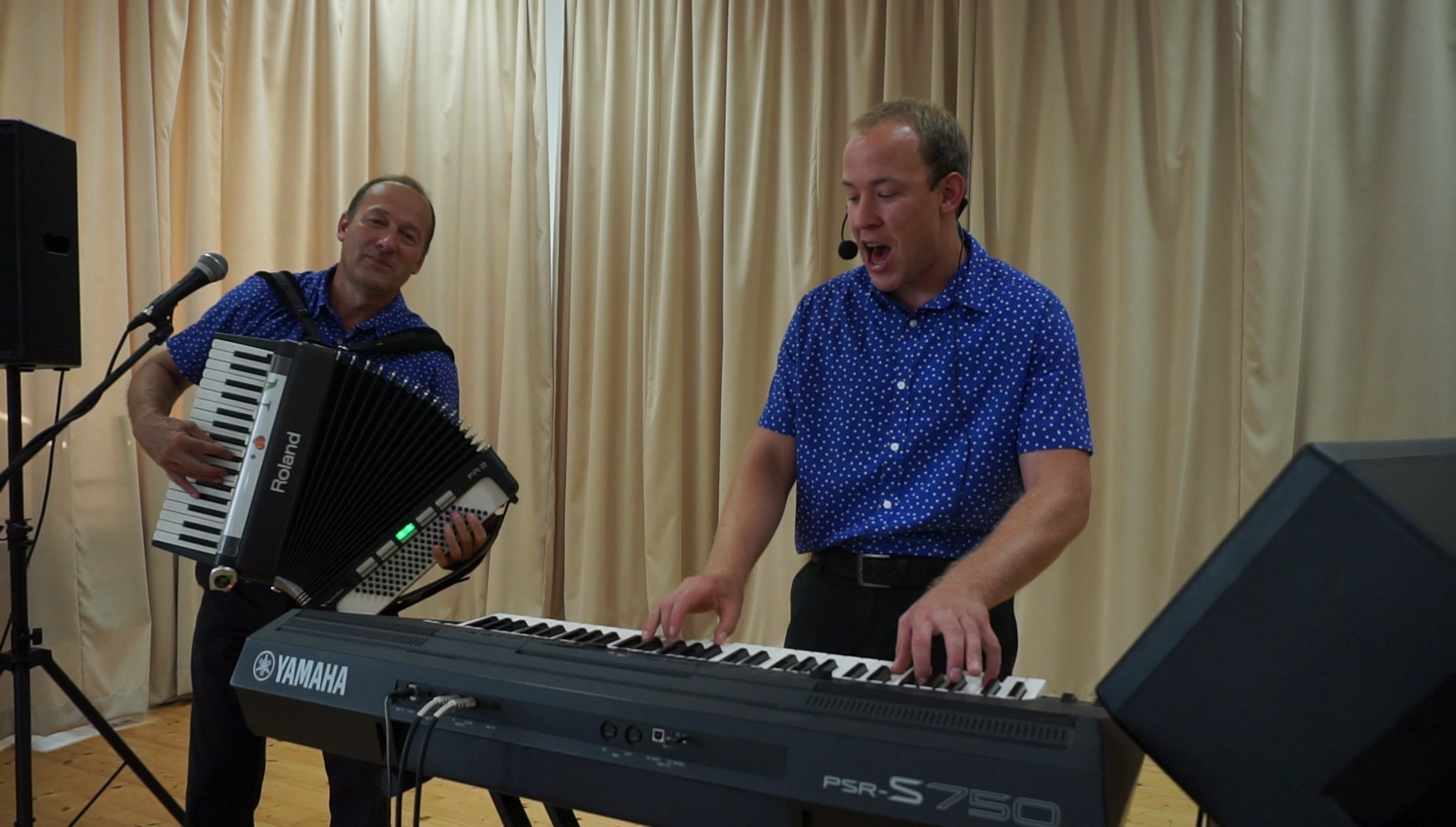 The Shauers of the live band